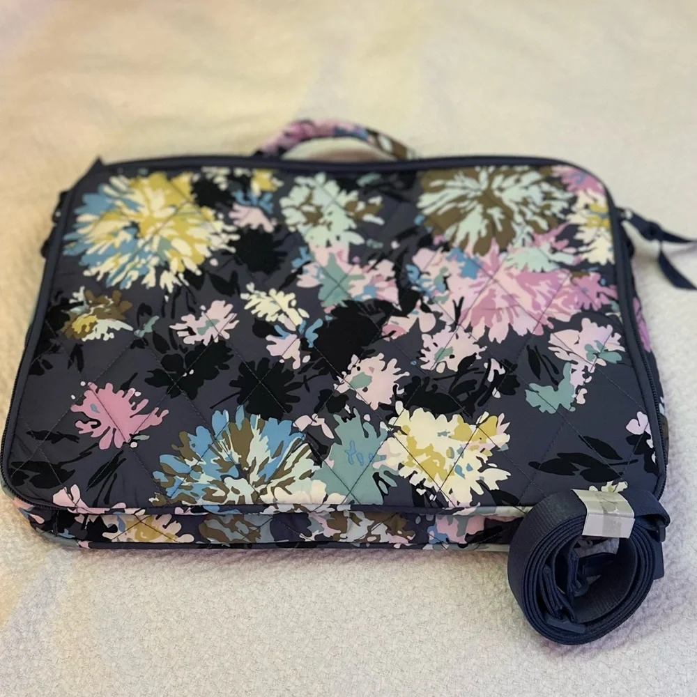 Vera Bradley Chrysanthemum Crush Shoulder Crossbody Laptop Case NWT